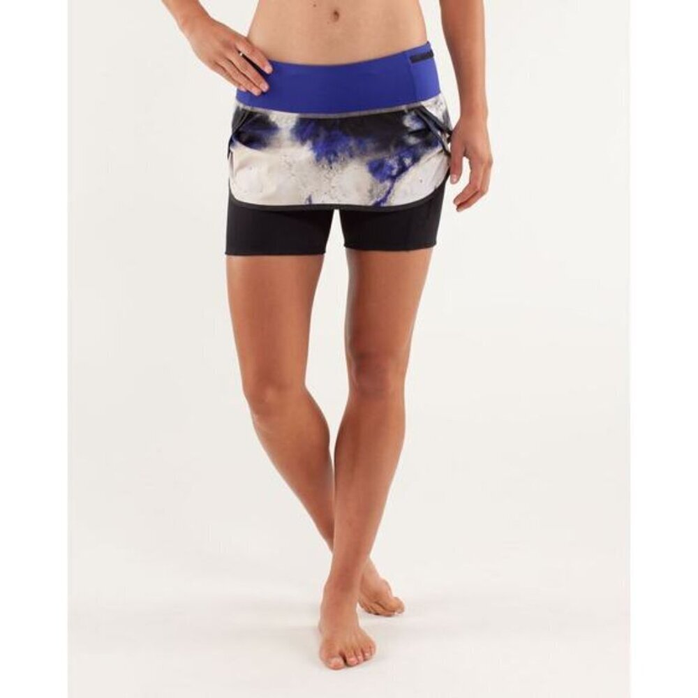 Lululemon Run: Speed Squad Skirt Milky Way Multi Print / Pigment Blue Size 4 - Picture 3 of 13